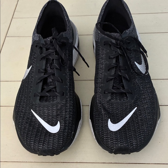 Nike -ZoomX Invincible run shoes. # 114 - Picture 1 of 6